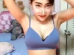 Live Facebook Net Idol Thai Sexy Dance lesbymom xxx Gril dec in room mom Lovely