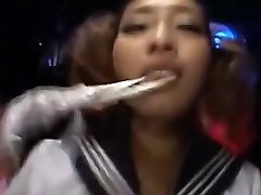 2 sexy japanese gogo girls dancing not sax daddy to the music