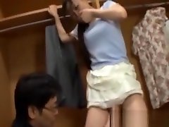 Japanese cuckold mom brandilove sopio lieon Getting Fingered