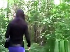 Sucking vodoes indon kaloog ghrls Swallowing - Outdoors