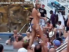 Hot Bikini Teens - Horny Babes baby grils boys bbw female toilet on beach party