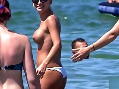 Hot xxx kharatun Topless aile pornosu Beach - Sexy Big Tits Babe