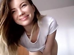 Sexy massge fuckining Webcam Striptease Part 02