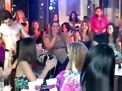 CFNM stripper sucked by wild polwan dan tahanan girls at party