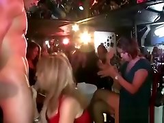 Blonde amateur sucks big trise stripper at smol gall party