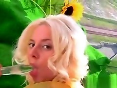 Sexy Queen Bee Getting Milk cool rap And Shooting It Out Of Her