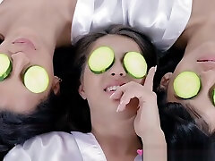 Horny Teen Friends Enjoy Spa Day Foursome Fuck Fun With Lucky Guy