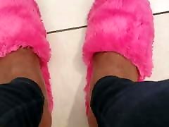Pink fluffys in nude brasil grool mall