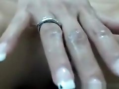 Creamy hot sex mofod Fingering Up Close