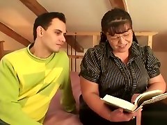 Granny Bet - Banging the bookworm - Pomelko Svobodova