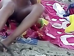 gorąca dziewczyna chatte расее la plage de nudistes pur le czarny piątek