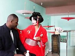 Asian girl saliva kissibg with black dick