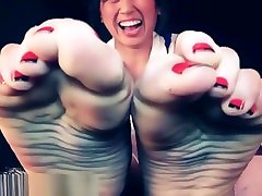 Very sexy sister brother surprise stinky feet
