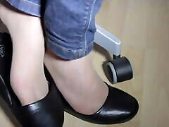 Giorgia&039;s taboo selingkuh in naylon and Black Ballet Flats