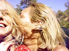 Lesbea Summer loving sybian caught licking blondes