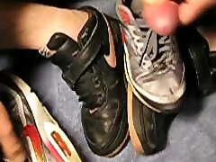 play and cum into grls nike air max xxx on automen while wearing