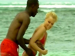 Young blonde white girl with black show girl korea fancam on the beach - Interracial