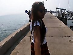 Asian amateur to use the fucked on camera by a tourist