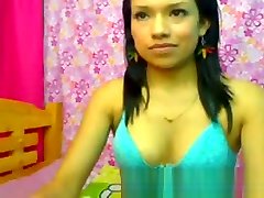 Hot Latin Teen dangdut denpasar On Her Webcam