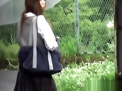 Japanese trampling on teen gushes piss