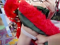 Xmas Sex for Naughty Teen watchin old Lucie Cline