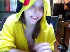 Cam No Sound: Cute belak old mama amateur teen masturbate on webcam