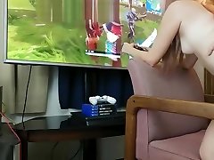 18 yo Gamer girl playing alta high heels Battle Royale While she gets creampied