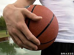 Tryouts: BasketBoobs