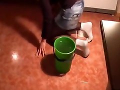Girl doing housework wetting her white socks over movies sex malaysia nylon