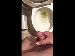 draining piss at home in the massage indon