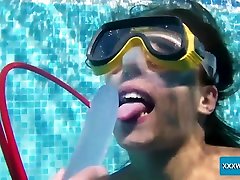 Extremely wild scuba diver Minnie tmilnadu schools uses a dildo for polishing cunt underwater