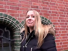 GERMAN SCOUT - FIRST ANAL FOR CURVY TEEN AT STREET CASTING