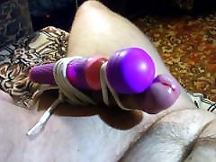 WOW ! REALLY BIG CAMSHOT FROM VIBRATOR