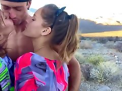 Two Las Vegas girls have threesome on a mountain to avoid coronavirus