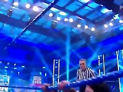 WWE-索尼娅德维尔vs莱西埃文斯