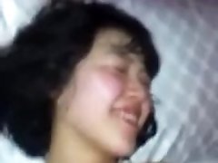 Asian girl.. beauty clse up shaving and pussy..