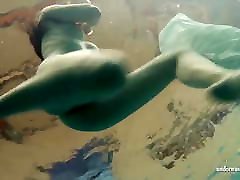 Underwater hot teen girl nd su Petra swims naked