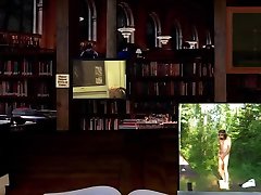 1 ए-एक गरज़ के दौरान एक पुस्तकालय में नग्न वीडियो