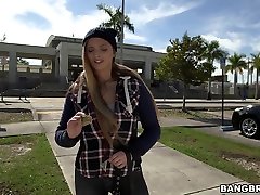 Bang milf use teen girl - Big Butt White Chick Ride The Bus