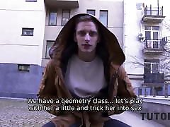 معلم TUTOR4K. geometry با شاگرد رابطه دارد