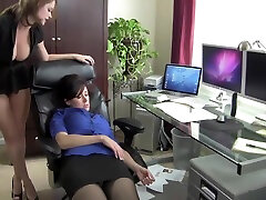 Lez Slut Boss - sot masaj Milf Video