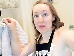 Rose Kelly The Wholesome Feed Nude Youtuber Cleaning Video