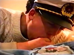 vintage marinaio apprendista e il suo vecchio amico gay porno