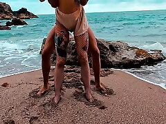sweet 18 mfs On The Beach! Rolling And Taking Cum In Pussy