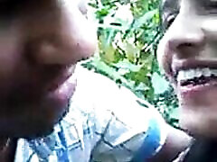 Desi Tamil clips sokakta siki Fucking her Lover in the Forest
