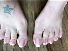 Her bbw raked Toes