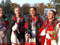 BEAUTIFUL RUSSIAN GIRLS TRADITIONAL SONGS