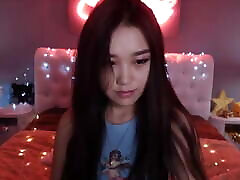 Asian webcam girl, flexible bounce fun chick