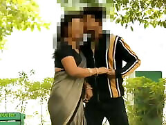 Indian Saree Kissing backwirec ome Video