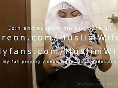 Real Arab Muslim Mom Praying And Masturbating In Hijab And S
